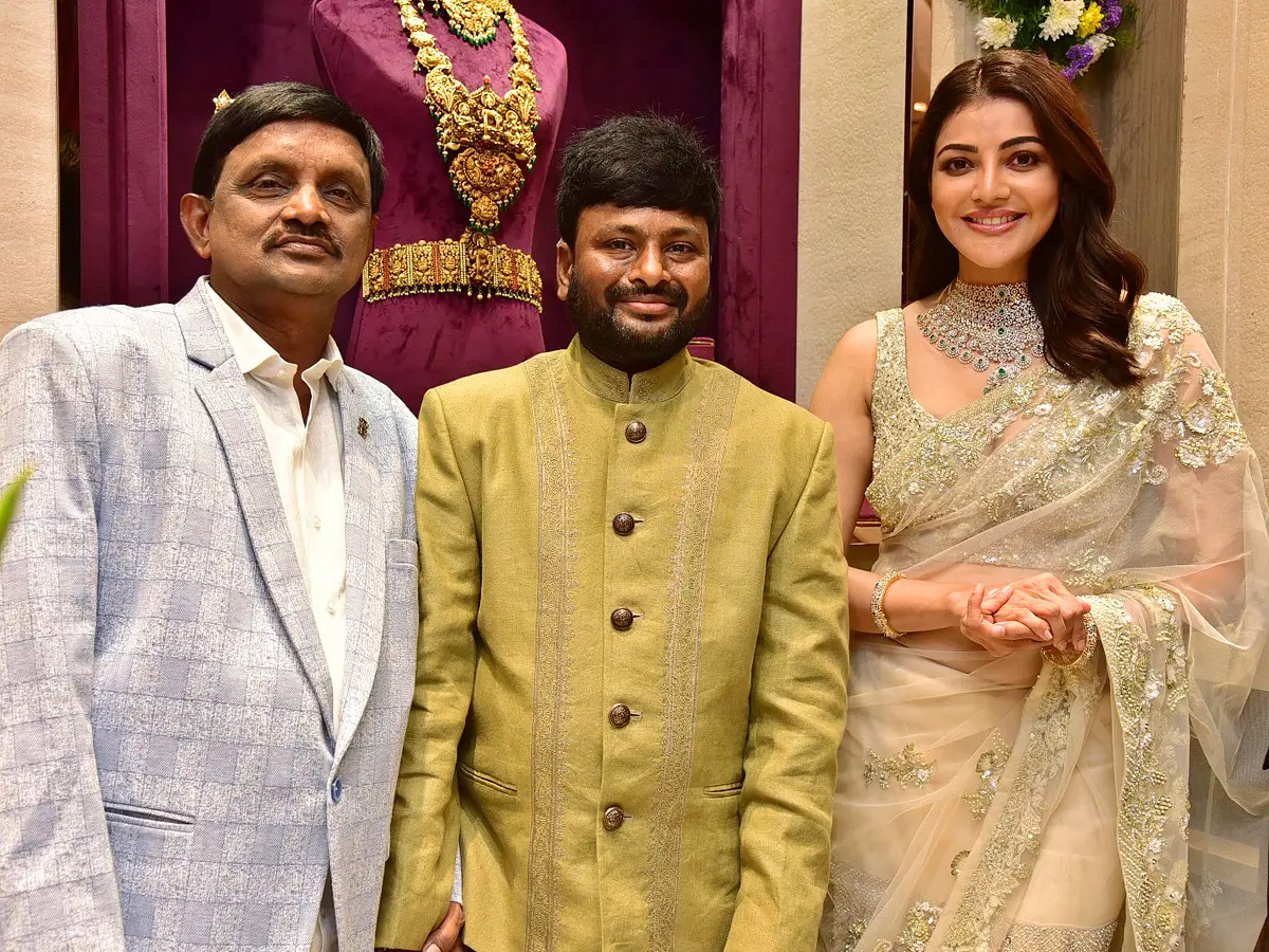 Kajal Aggarwal Launched Devi Pavitra Gold Diamonds Jewellery Store